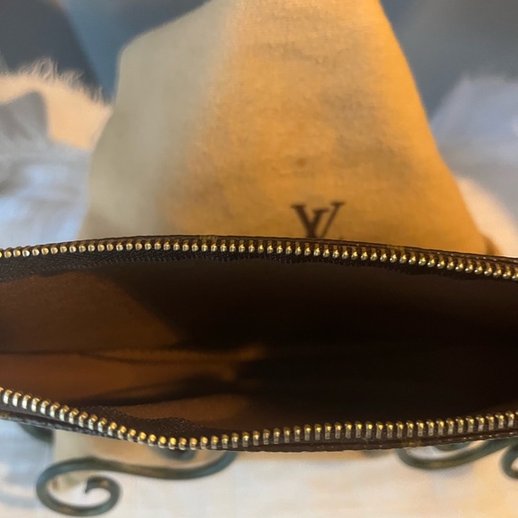 Louis Vuitton Monogrammed Wristlet “Pouchette” - Picture 9 of 9